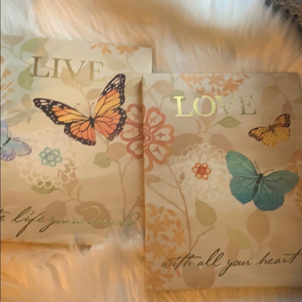 To canvas pictures very good condition